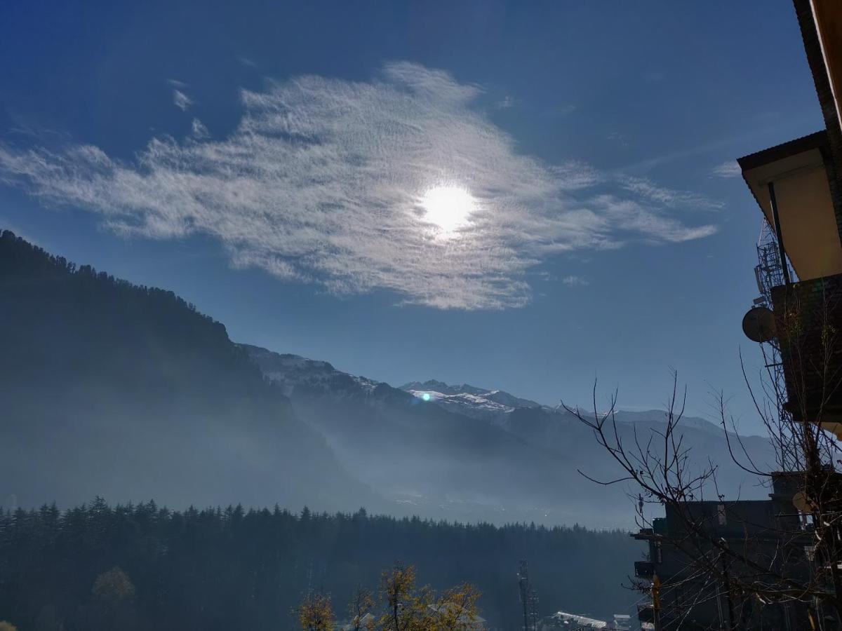 Ambika Bliss Bed & Breakfast Manali  Bagian luar foto
