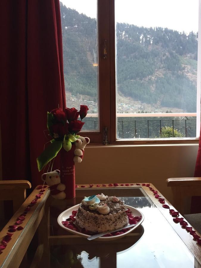 Ambika Bliss Bed & Breakfast Manali  Bagian luar foto